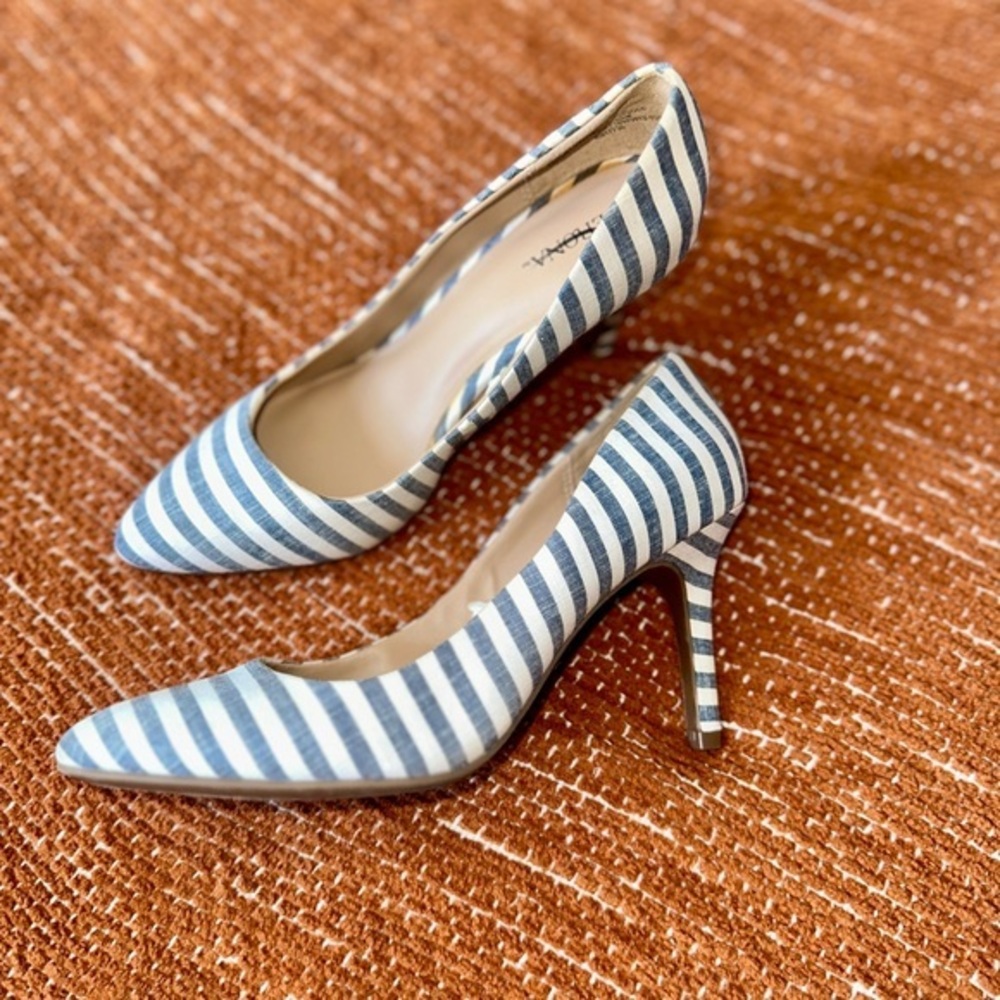 Merona Striped Blue and White Heels
